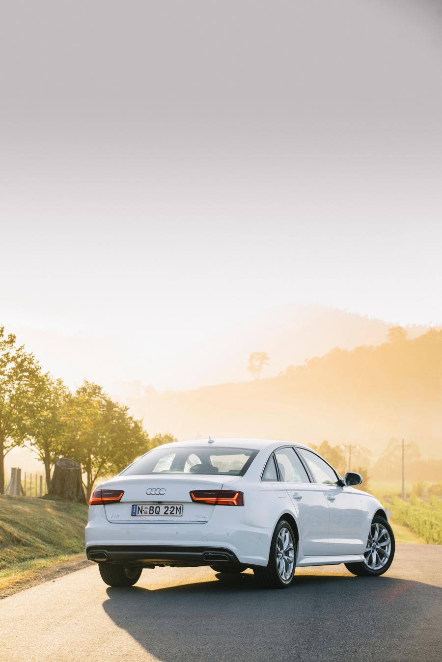  Audi A6 1.8T S-Line Sedan (4G, C7) 2015 года  (AU) (фото 14 из 16)